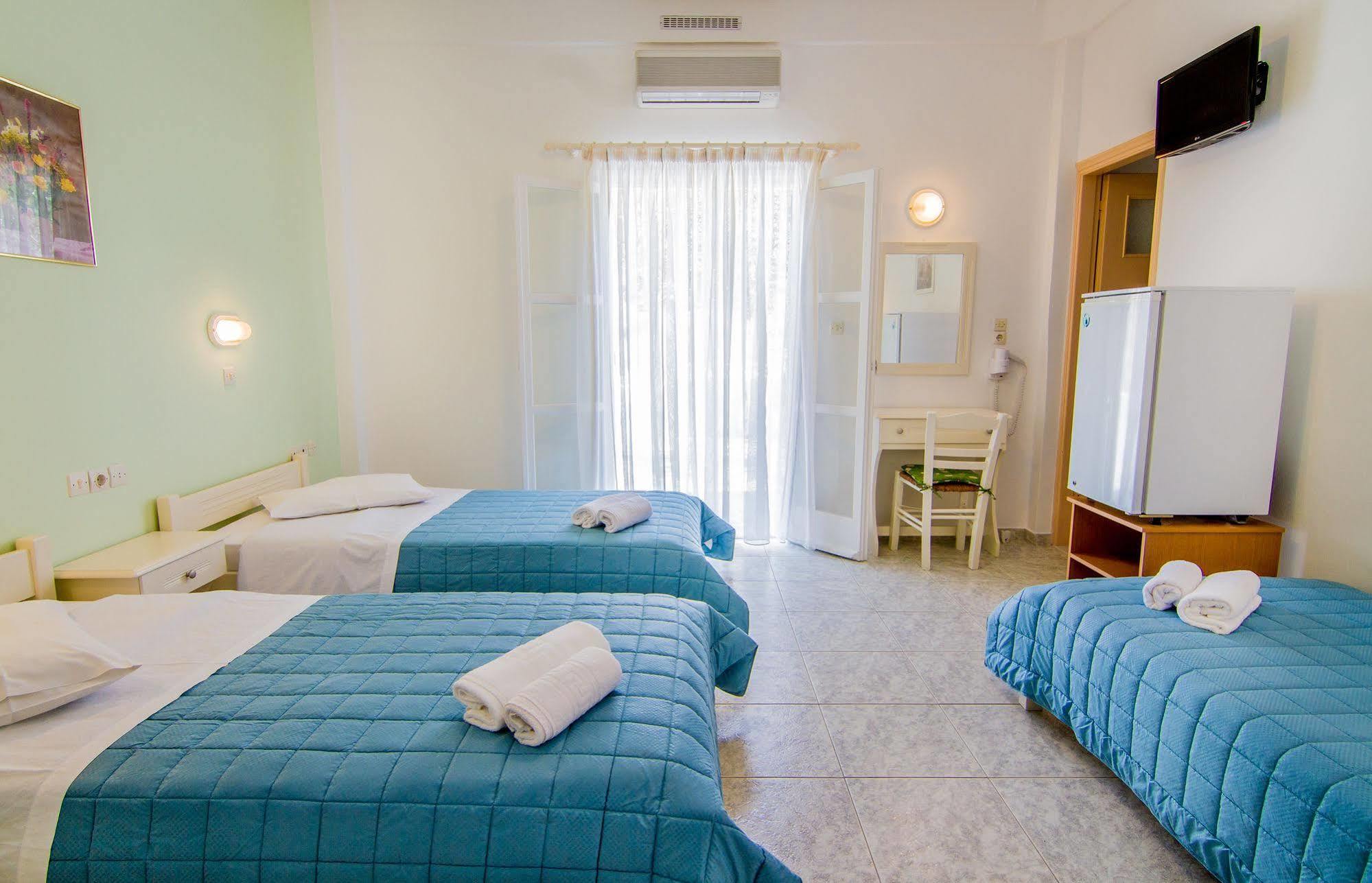 Athena Rooms Chora  Bagian luar foto